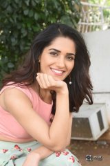 Ruhani Sharma New Photos